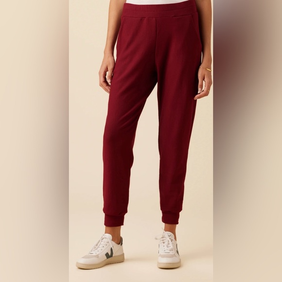 Amour Vert Skylar Luxe Fleece Jogger in Black Size Medium NWT - Picture 2 of 7